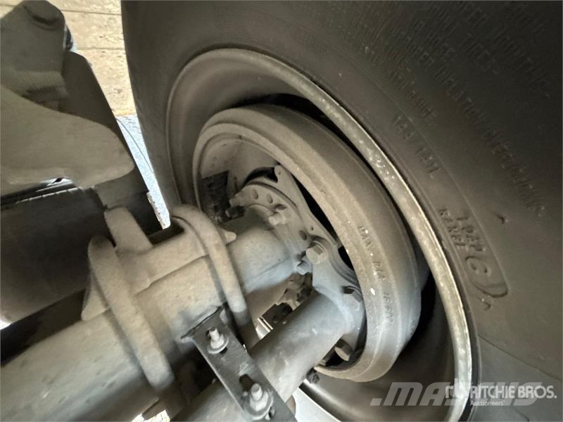 Freightliner M2 106 Грузовики-Рефрижераторы