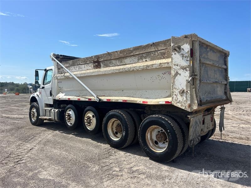 Freightliner M2 106 Kipper