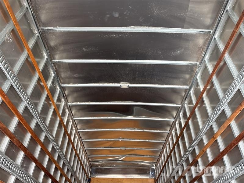 Freightliner M2 106 Furgons