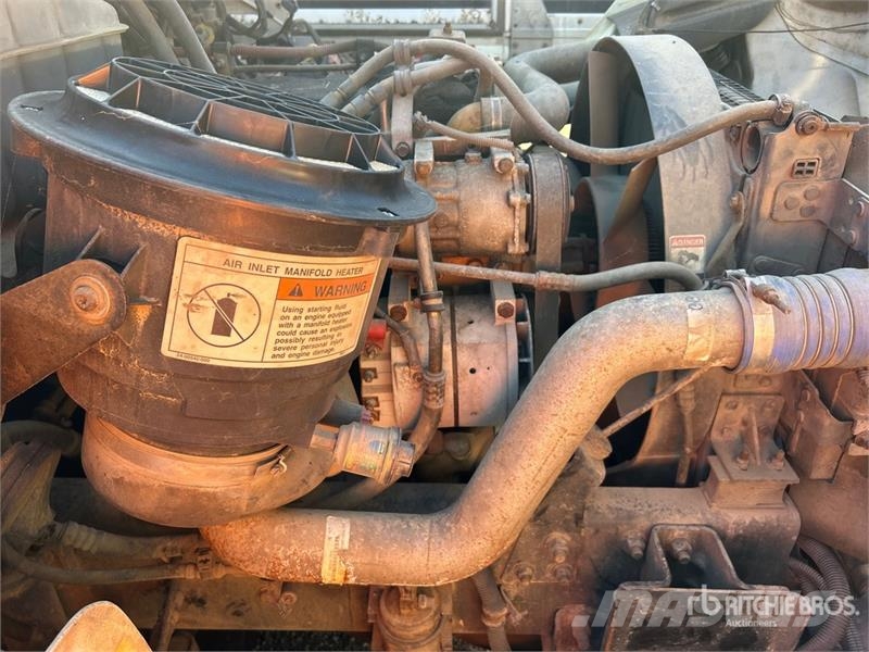 Freightliner M2 106 Camiones plataforma