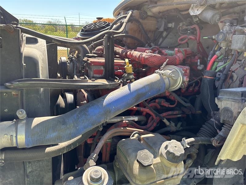 Freightliner M2 106 Camiones aspiradores/combi