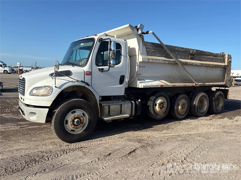 Freightliner M2 106 傾卸式卡車