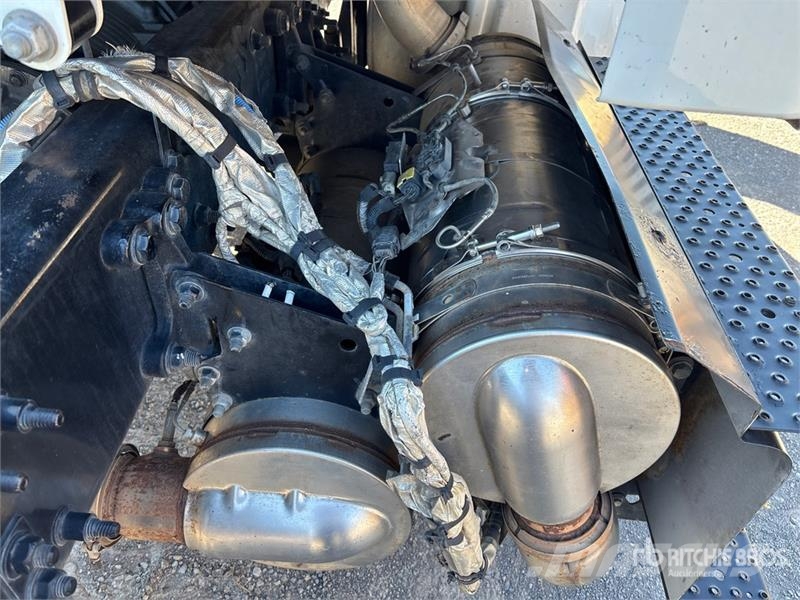 Freightliner M2 106 Tractor Units
