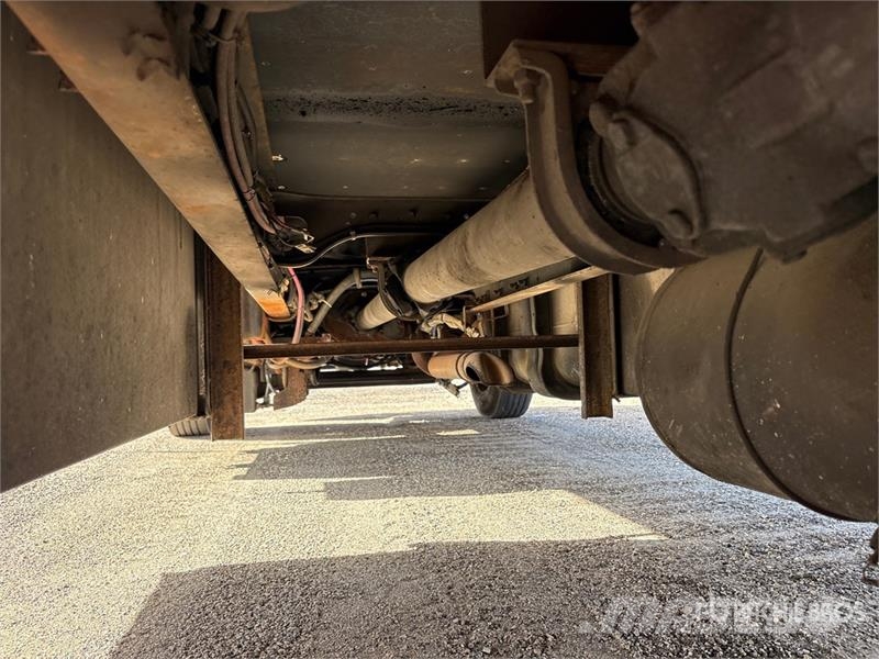Freightliner M2 106 Temperature controlled trucks