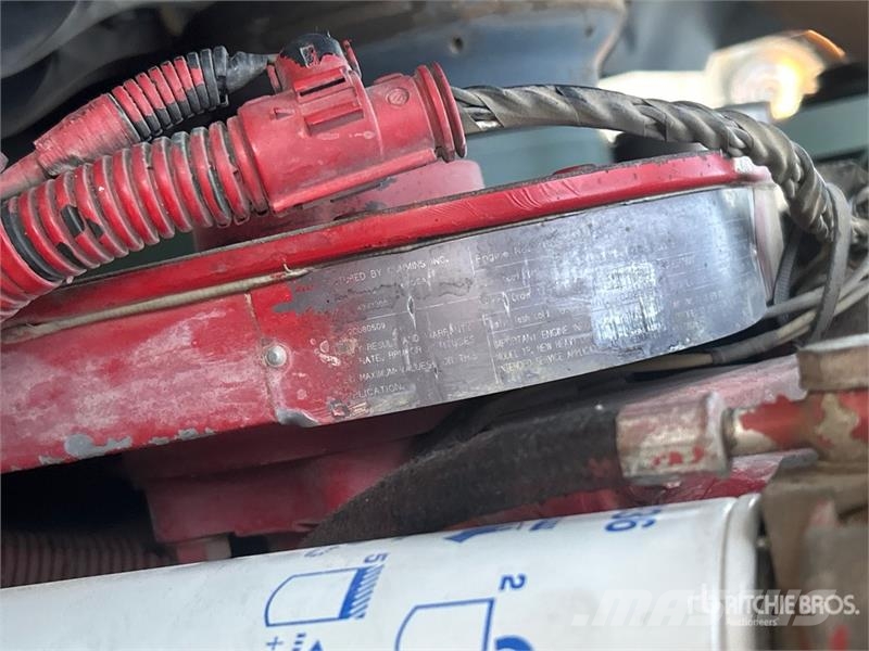 Freightliner M2 106 Pacēlāji uz automašīnas bāzes