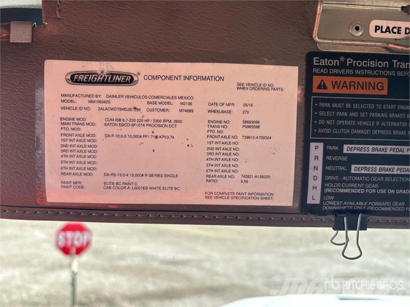 Freightliner M2 106 Caminhões com temperatura controlada