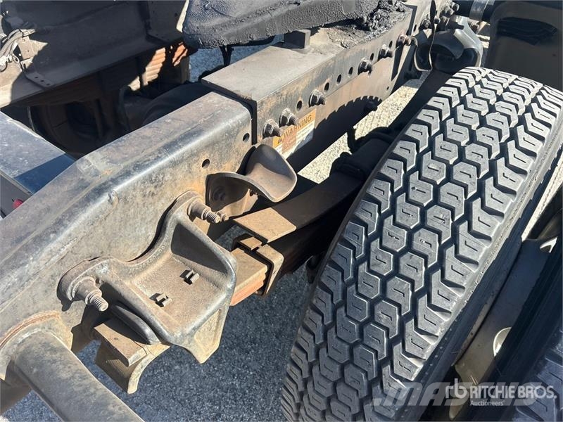 Freightliner M2 106 وحدات الجر