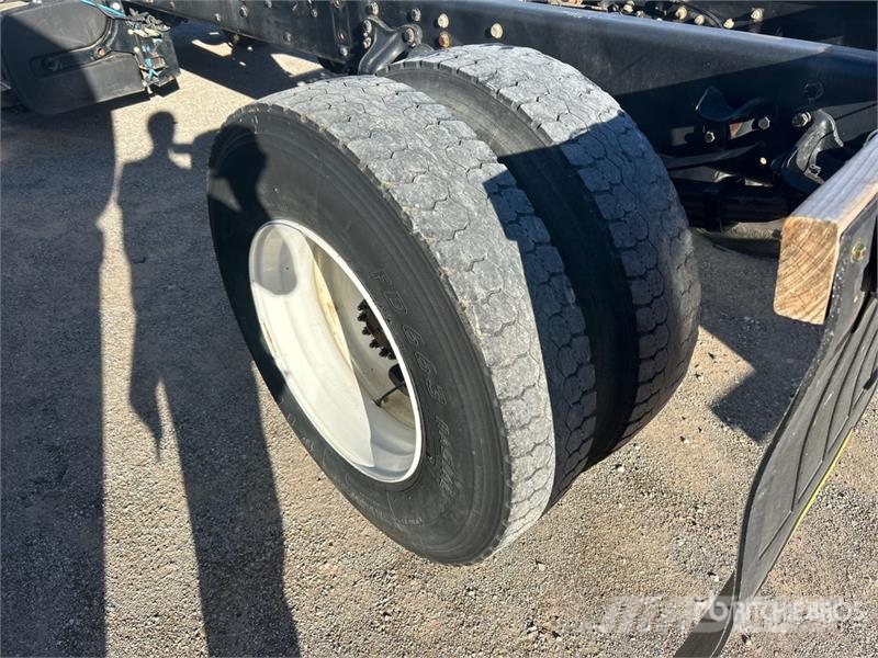 Freightliner M2 106 كابينة والداخلية