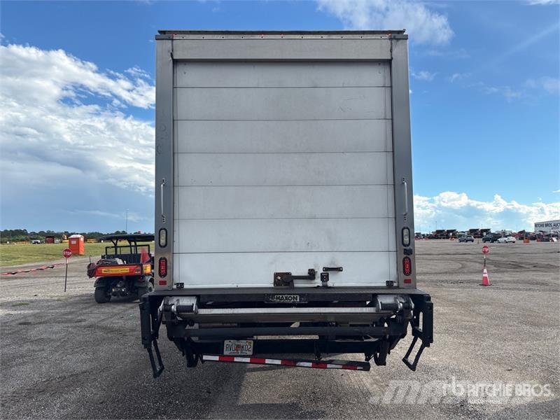 Freightliner M2 106 Caminhões com temperatura controlada