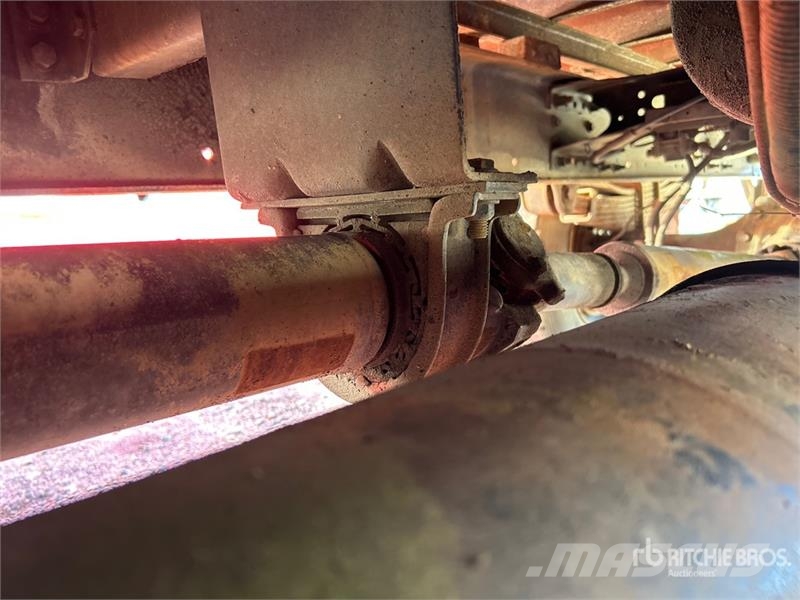 Freightliner M2 106 Camiones plataforma