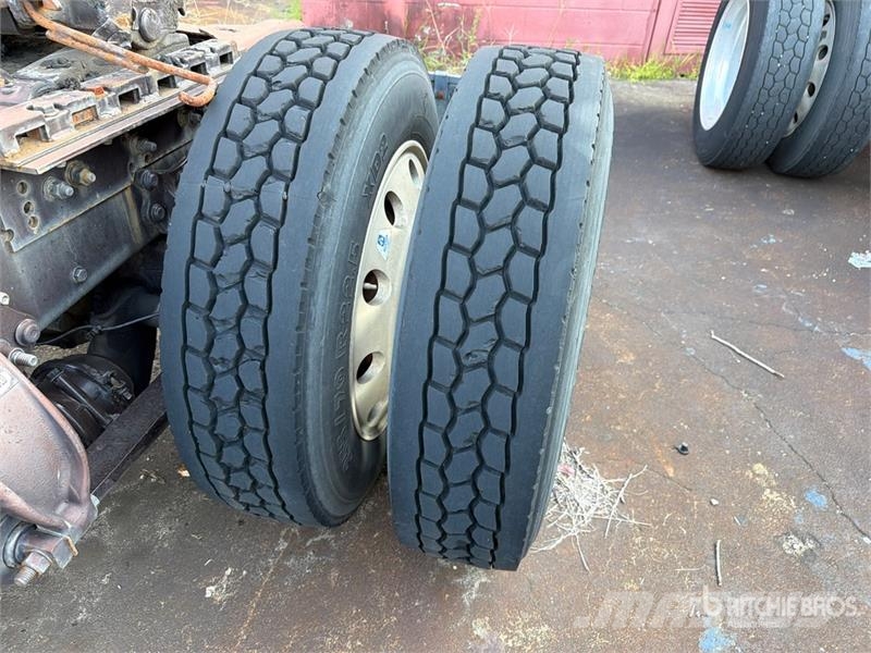Freightliner M2 106 Camiones portacoches