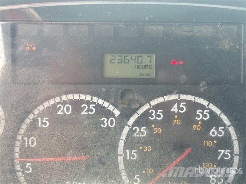 Freightliner M2 106 Caminhões com temperatura controlada