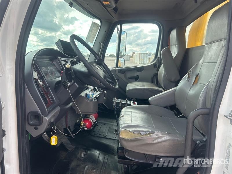 Freightliner M2 106 Ūdens mašīnas