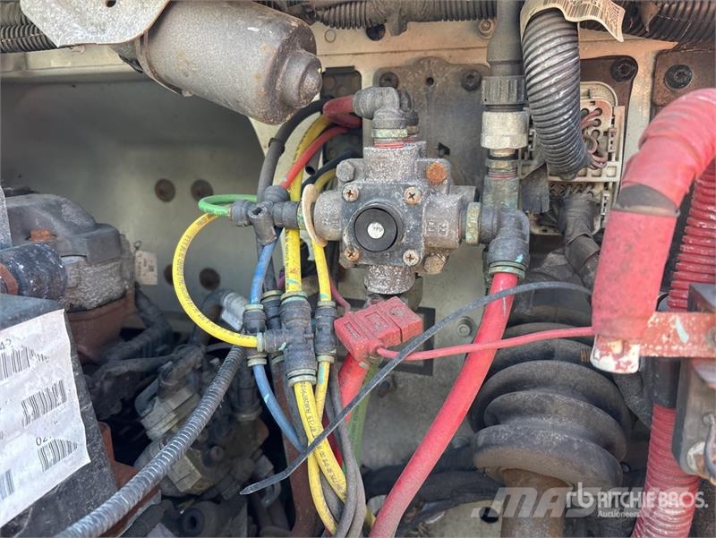 Freightliner M2 106 Furgons