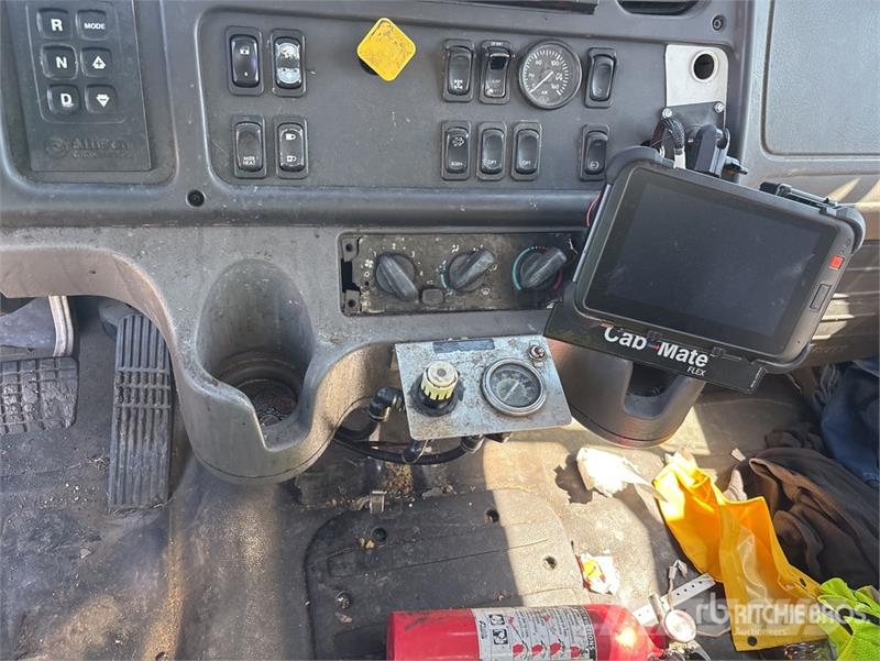 Freightliner M2 106 Camiones aspiradores/combi
