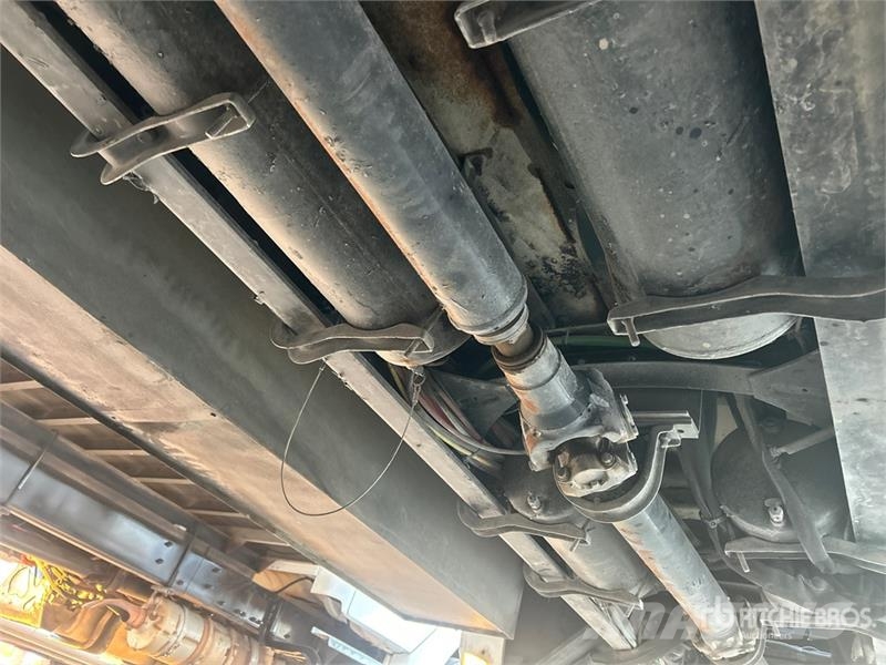 Freightliner M2 106 Pacēlāji uz automašīnas bāzes