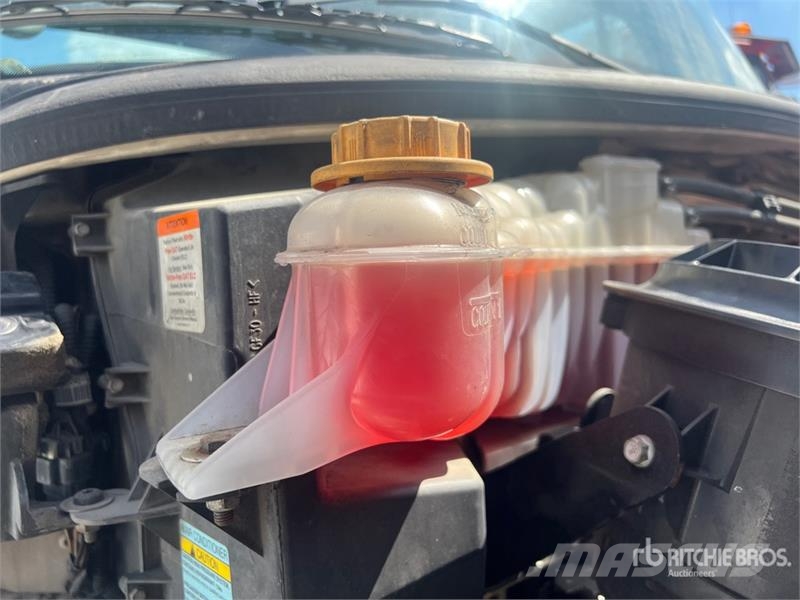 Freightliner M2 106 Cabine e interni