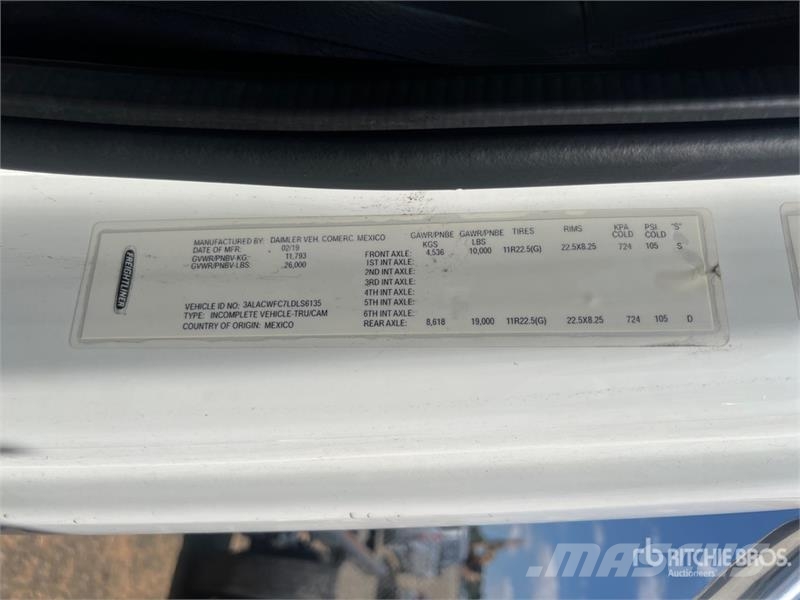 Freightliner M2 106 Cabine e interni