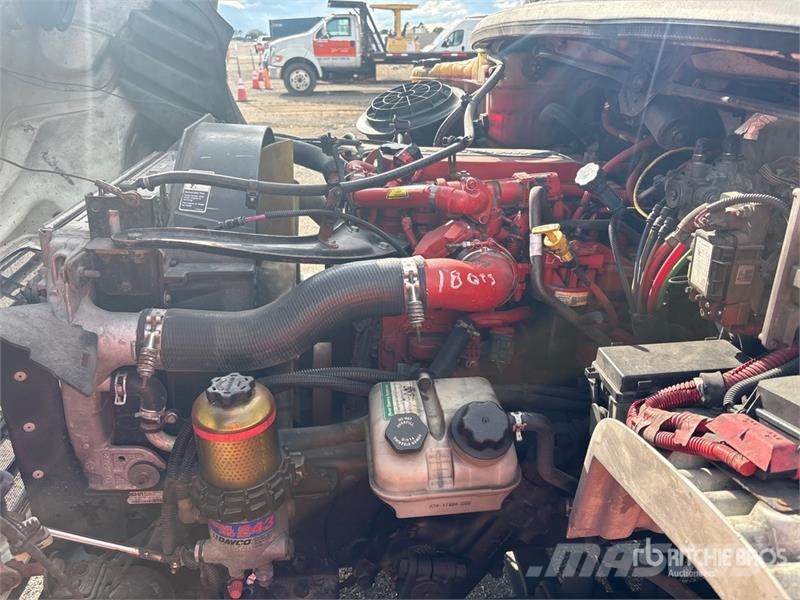 Freightliner M2 106 Caminhões com temperatura controlada