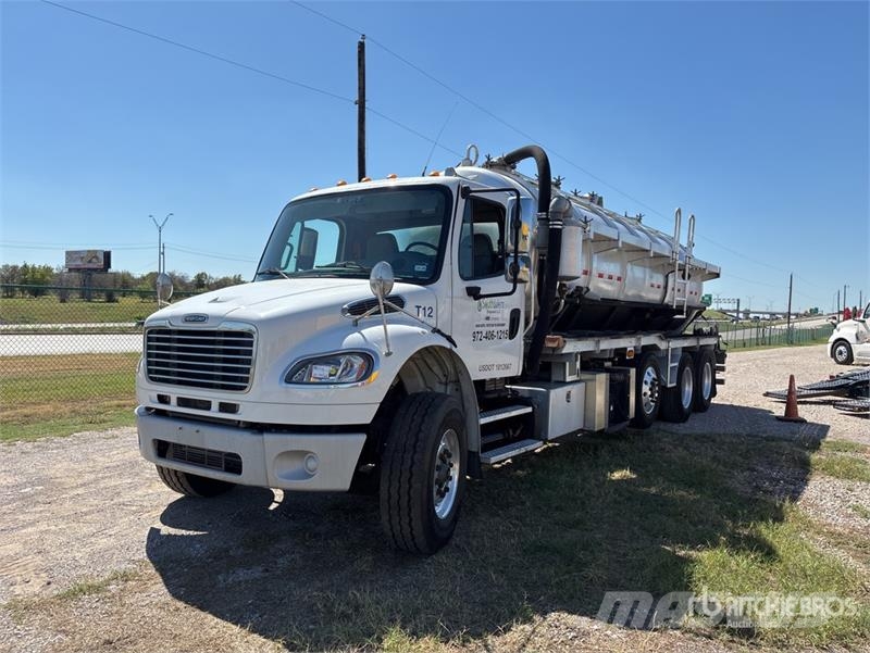 Freightliner M2 106 Camiones aspiradores/combi