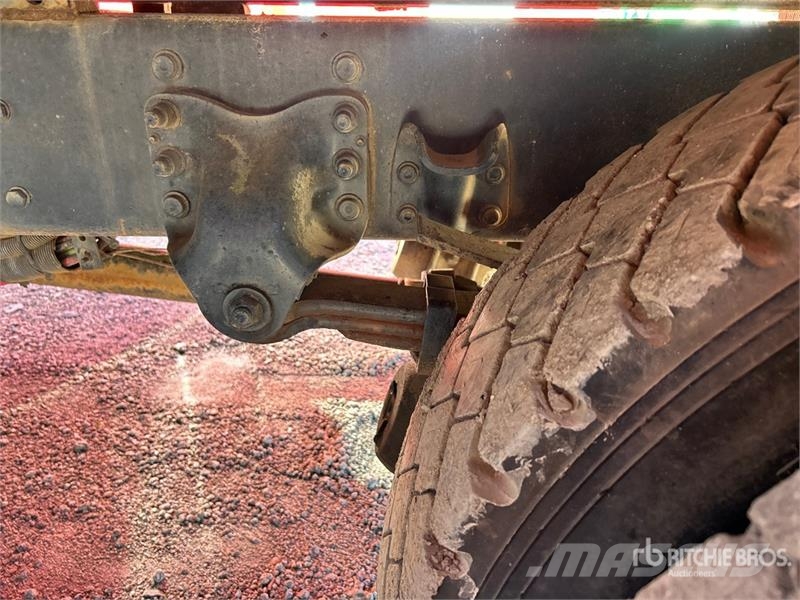 Freightliner M2 106 Camiones plataforma