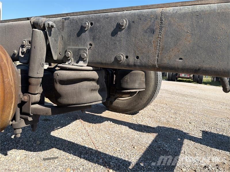 Freightliner M2 106 Cabinas