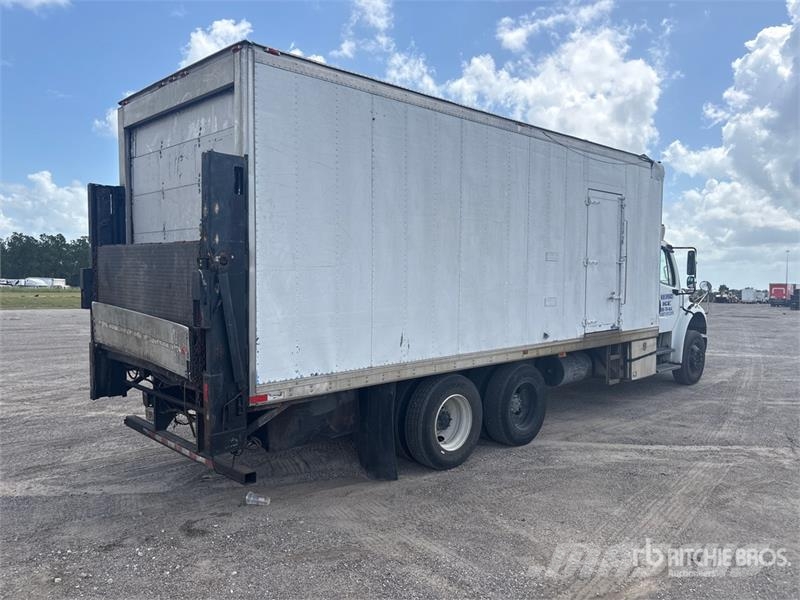 Freightliner M2 106 Temperature controlled trucks