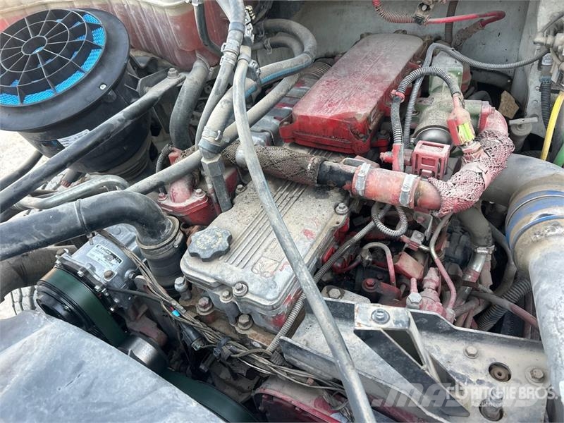 Freightliner M2 106 Pacēlāji uz automašīnas bāzes