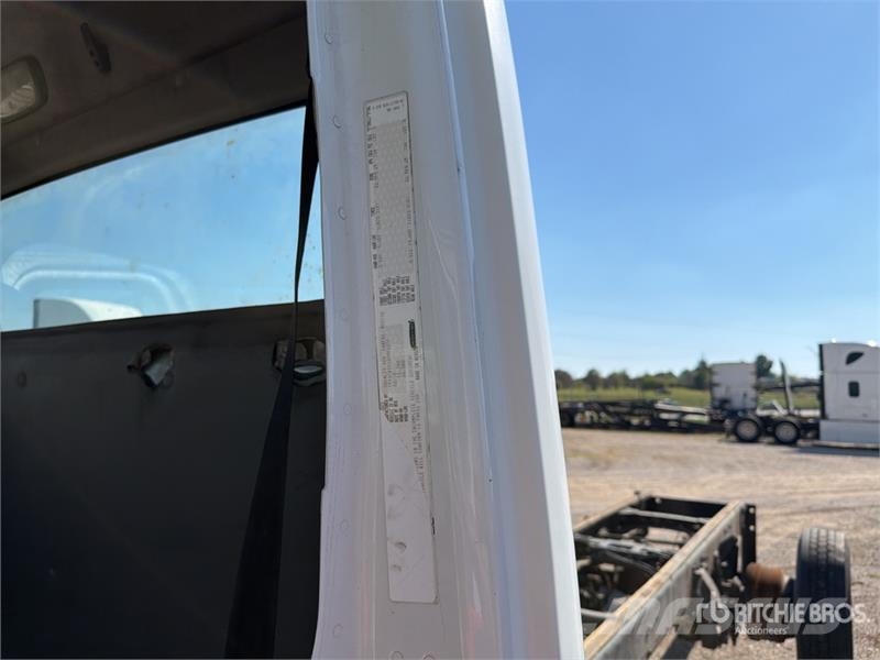 Freightliner M2 106 Cabinas