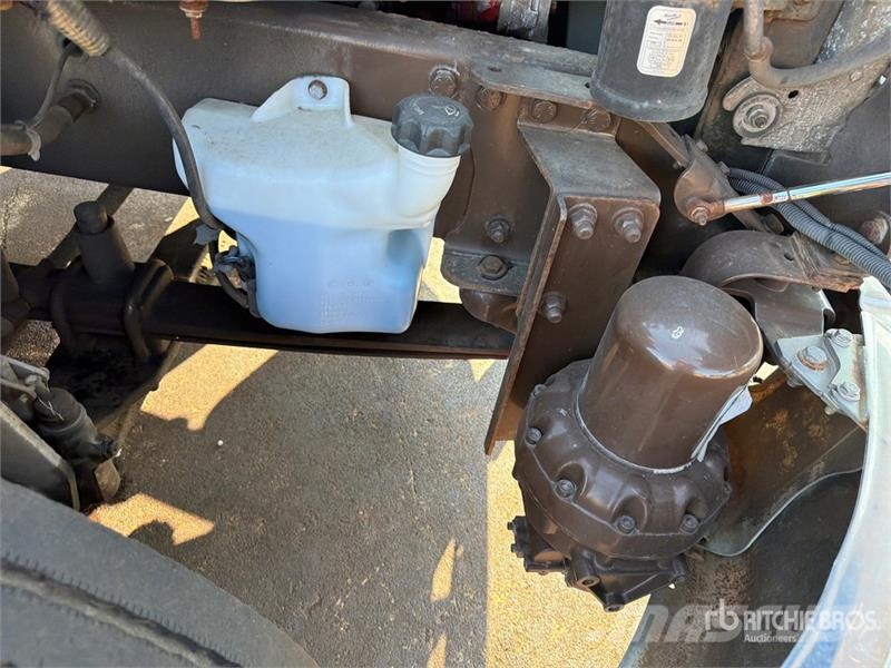 Freightliner M2 106 Camiones portacoches