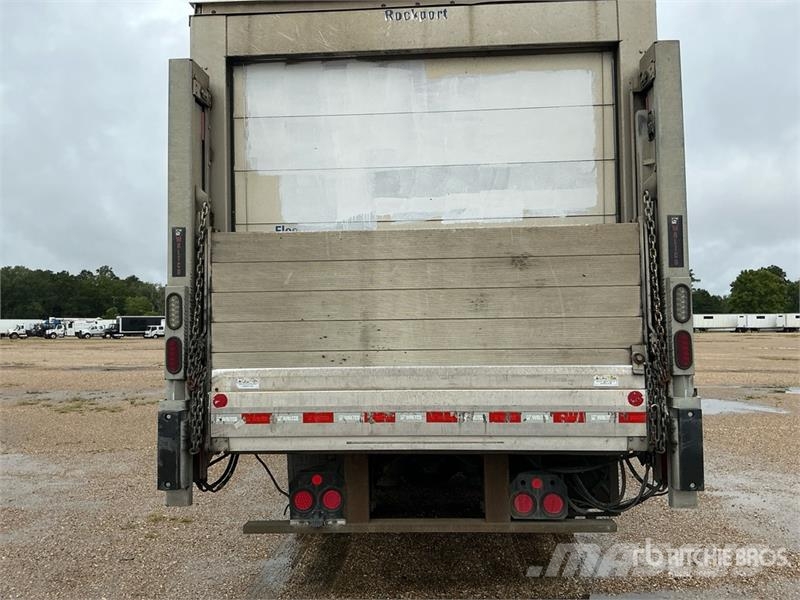 Freightliner M2 106 Грузовики-Рефрижераторы