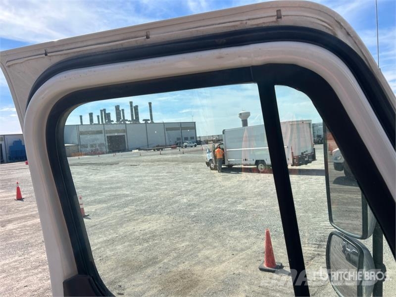 Freightliner M2 106 Camiões de sonda de perfuração móvel