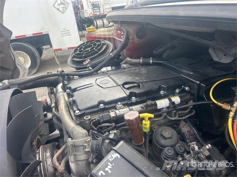 Freightliner M2 106 시립/다목적 차량