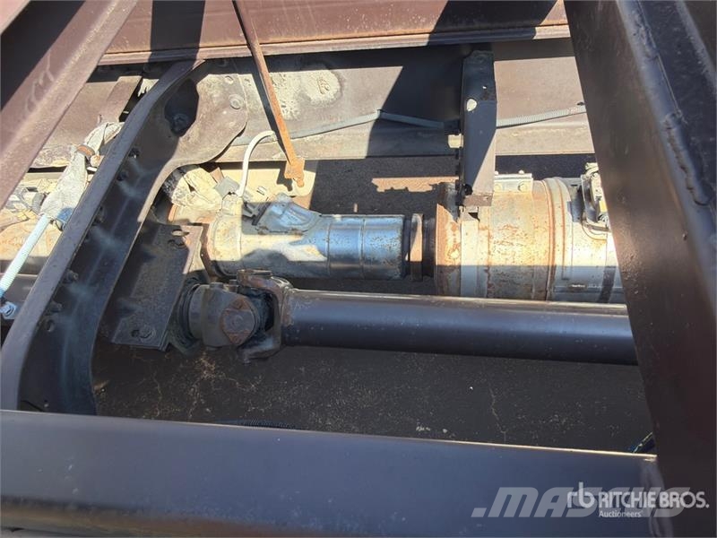 Freightliner M2 106 Camiones portacoches