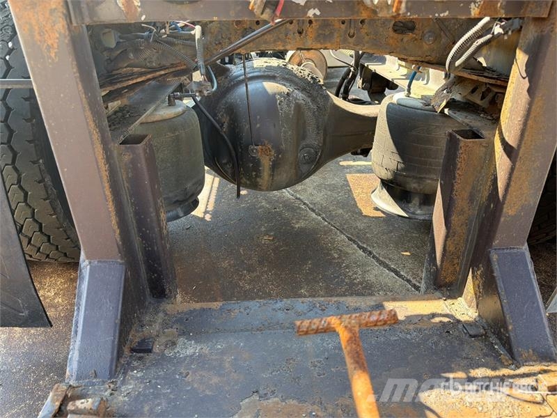 Freightliner M2 106 Camiones portacoches