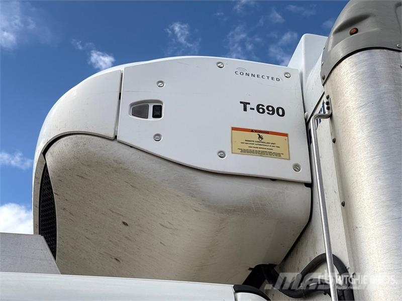 Freightliner M2 106 Kravas automašīnas - refrižeratori