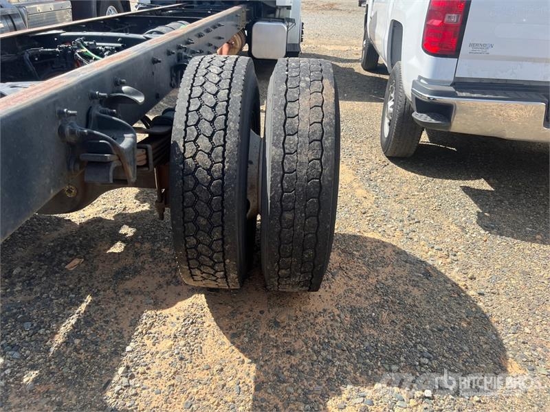 Freightliner M2 106 Cabine e interni