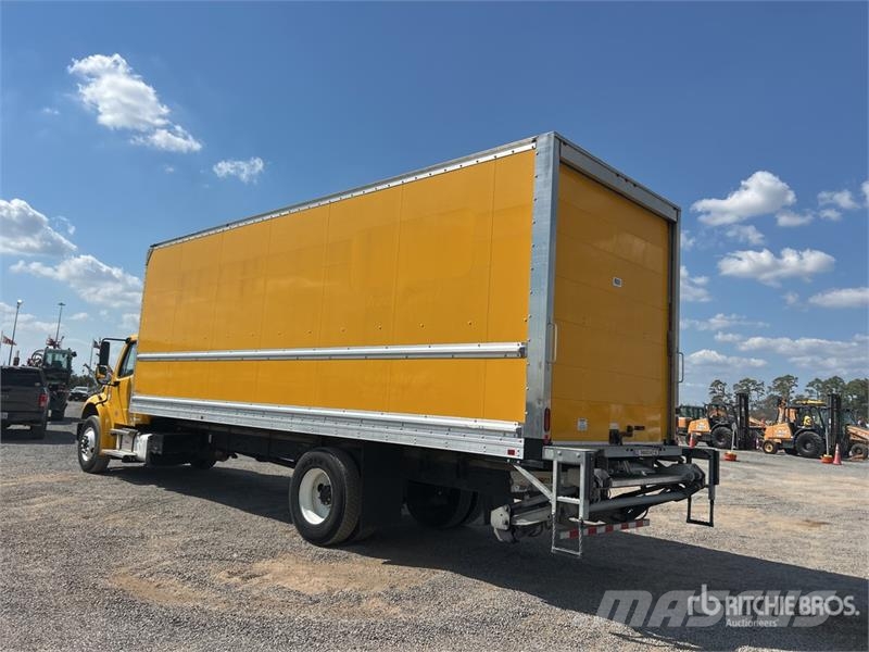 Freightliner M2 106 Sanduk kamioni