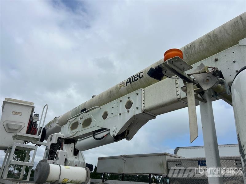 Freightliner M2 106 Truck mounted aerial platforms