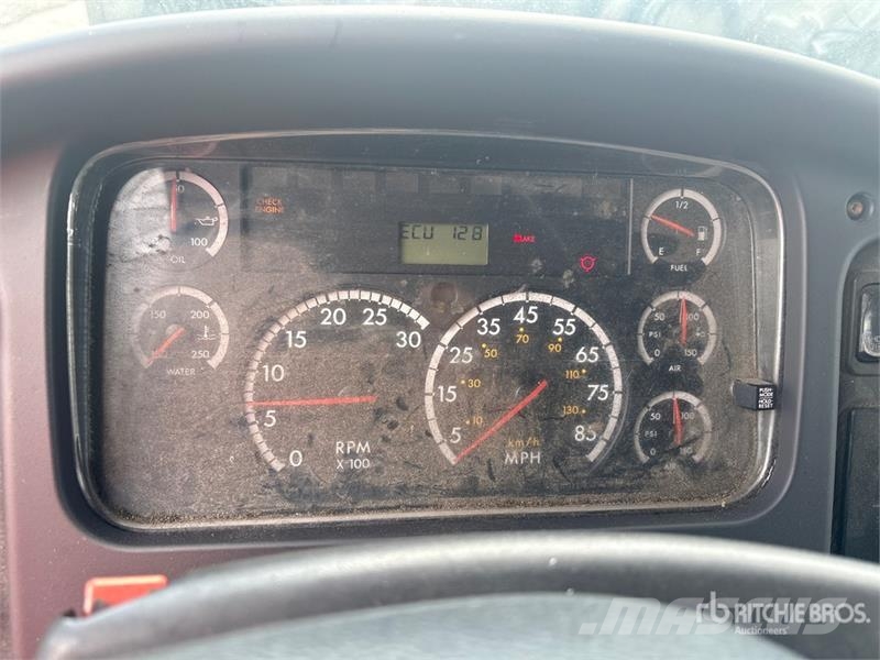 Freightliner M2 106 Caminhões com temperatura controlada