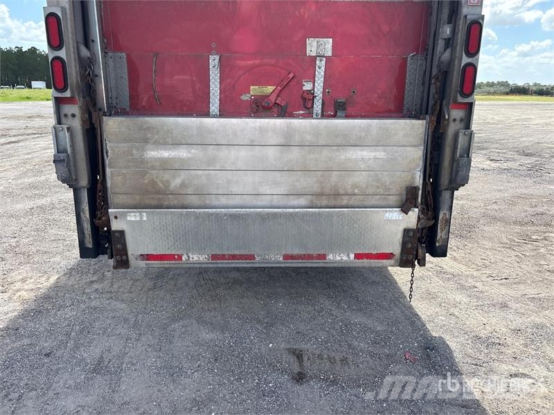 Freightliner M2 106 Temperature controlled trucks