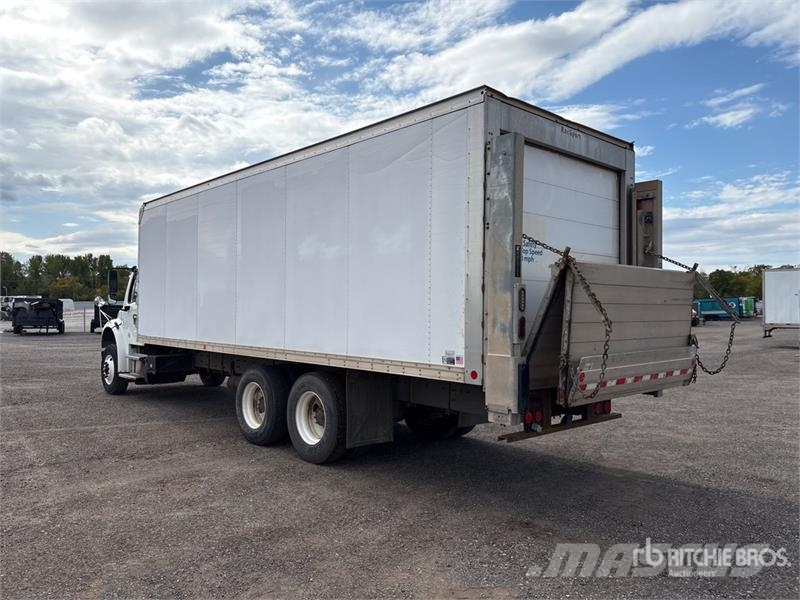 Freightliner M2 106 Kravas automašīnas - refrižeratori