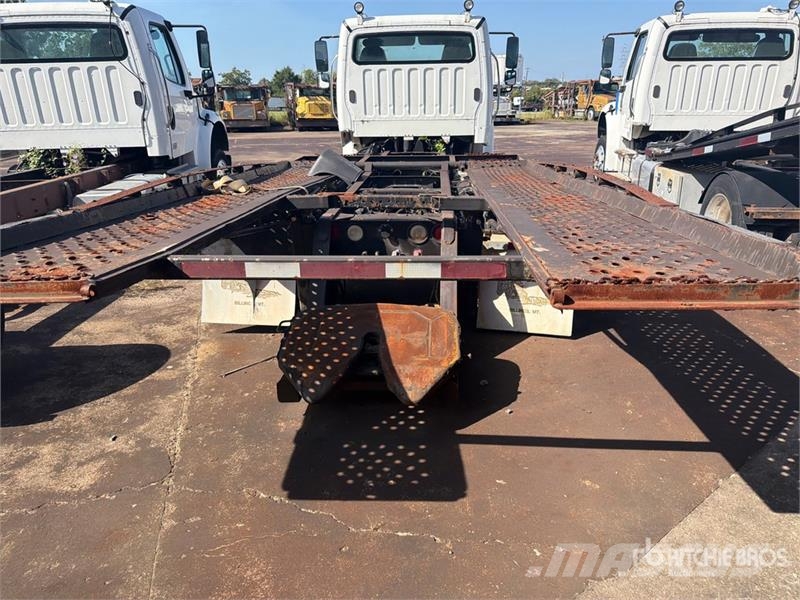 Freightliner M2 106 Autoveokid