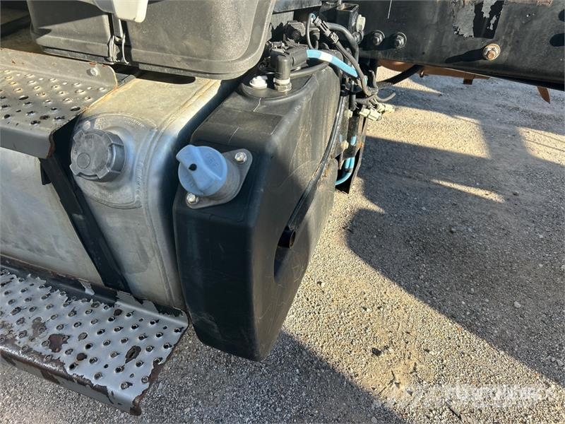 Freightliner M2 106 كابينة والداخلية