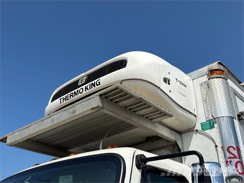 Freightliner M2 106 Isotermos y frigoríficos