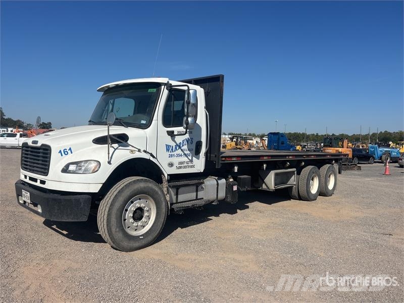 Freightliner M2 106 Бордови