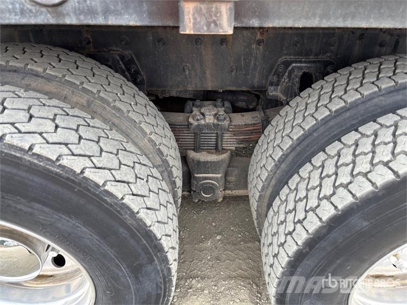 Freightliner M2 106 Autogru