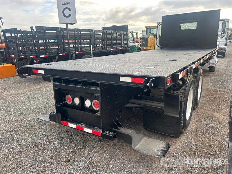 Freightliner M2 106 Flatbed / Dropside trucks