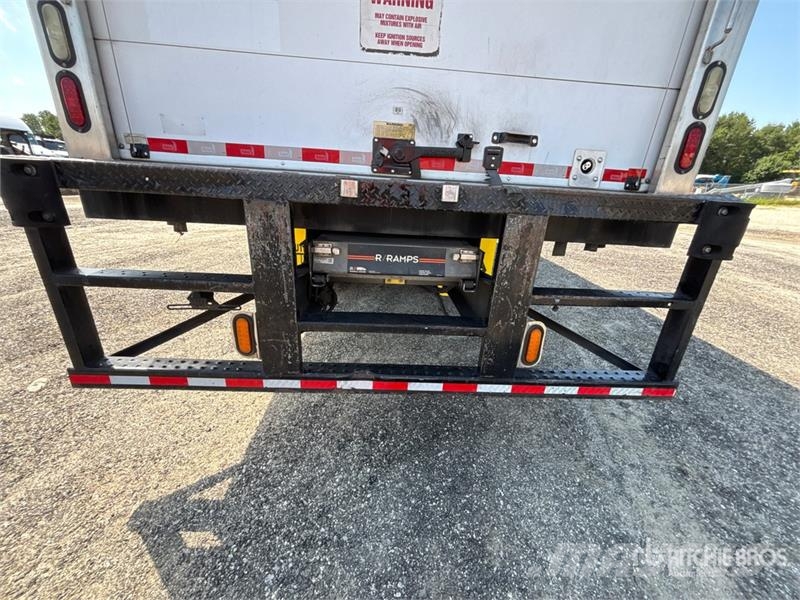 Freightliner M2 106 Isotermos y frigoríficos