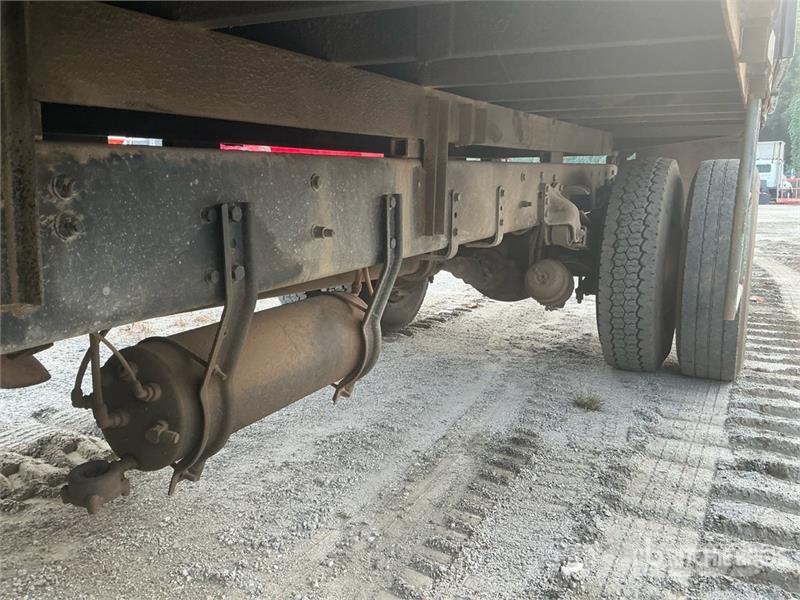 Freightliner M2 106 Flatbed / Dropside trucks